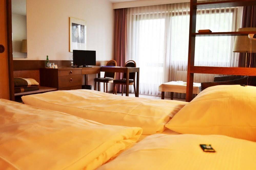 Hotel Quellenhof Bad Urach Zewnętrze zdjęcie